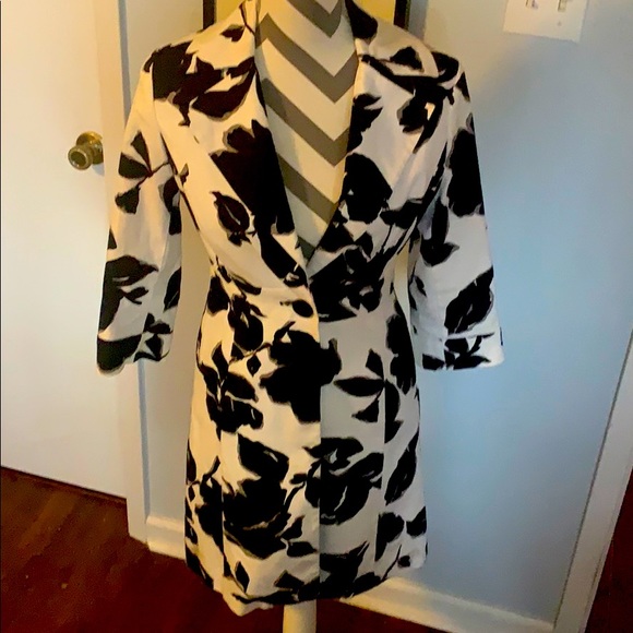 White House Black Market Jacket - Picture 5 of 8